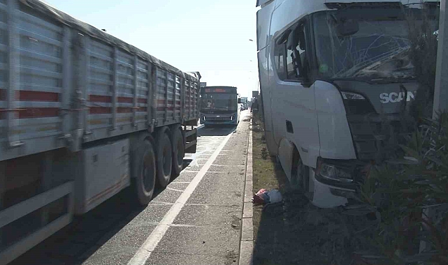 Diyarbakır'da Korkunç Kaza: Mazot Tankeri ile Tır Çarpıştı, 1 Yaralı