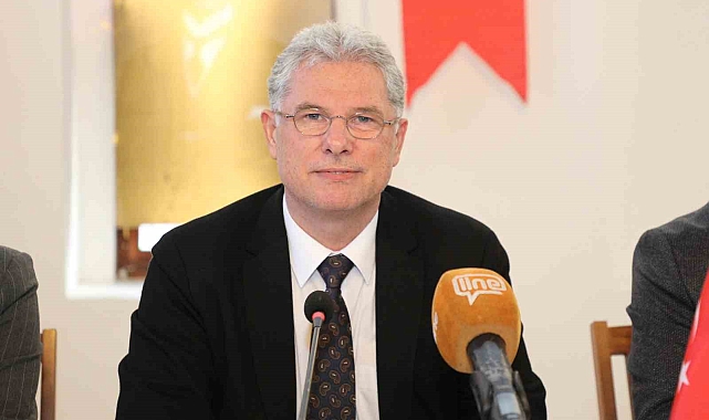 Efsane başkanın adı pazaryerine yaşayacak
