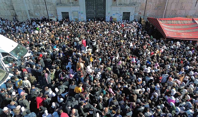 Emevi Camii'nde Yaşanan Trajedi: Cuma Namazı İzdihamında Hayatını Kaybedenler Var
