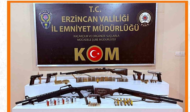 Erzincan'da Büyük Silah Operasyonu: 8 Şüpheli Yakalandı, Çok Sayıda Silah Ele Geçirildi