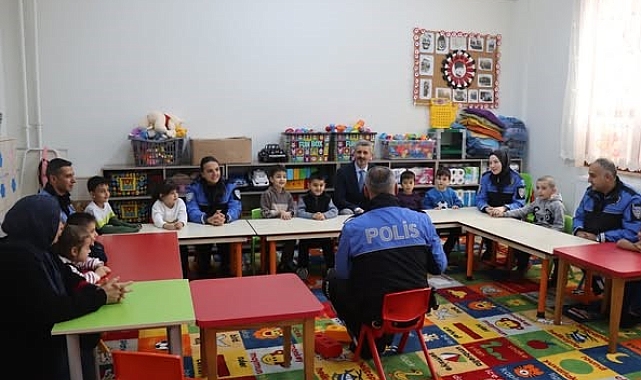 Erzurum Polisi 4 Bin 871 Öğrenciye Ulaştı
