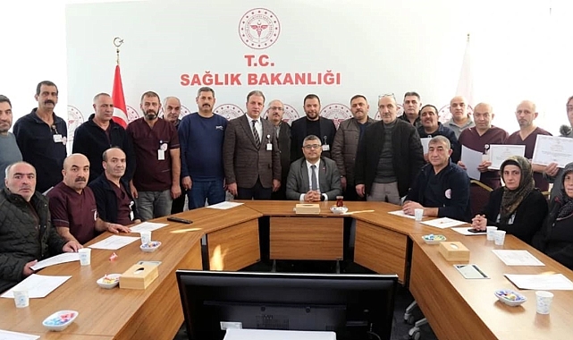 Erzurum Şehir Hastanesi'nde Vefa Töreni: 20 Yılın Emeğine Teşekkür