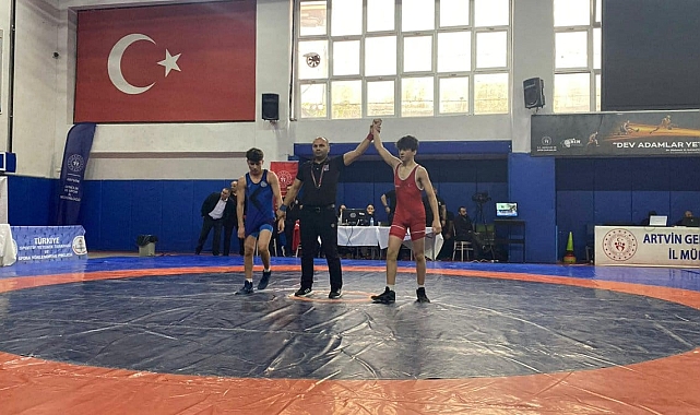 Erzurum'dan Türkiye'ye Güreş Şampiyonası'na Üç Sporcu!