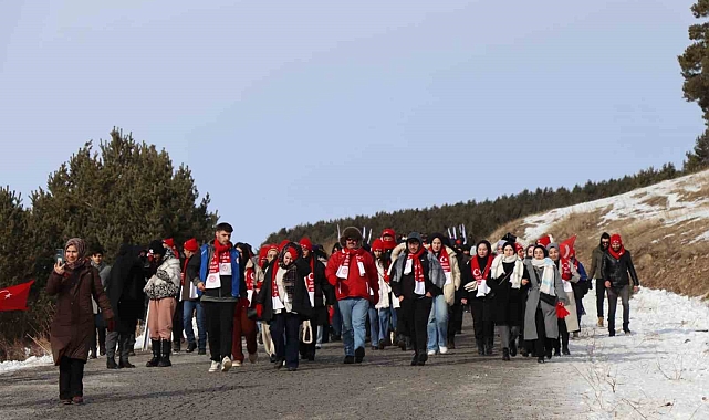 Gençlik şühedanın izinde
