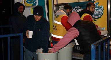 Haliliye Belediyesi'nin Sıcak Çorba İkramlarıyla Yürekler Isınıyor