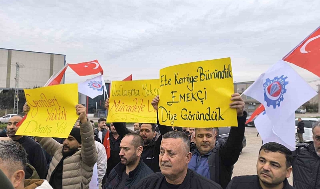 Hatay'da metal işçileri karayolunu trafiğe kapatarak eylemlerini sürdürdü