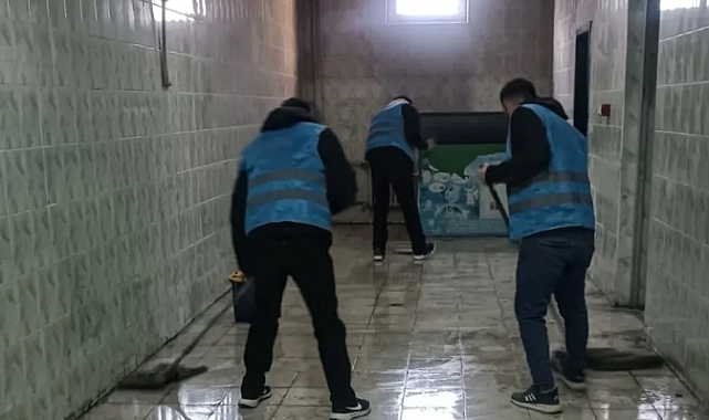 Iğdır'da Okullar Parlıyor: Denetimli Serbestlik Yükümlüleri Temizliğe Koştu