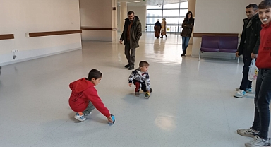 Iğdır Devlet Hastanesi’nde Minik Eller Büyük Mutluluklar Yarattı