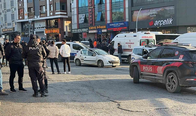 İstanbul'da Korkunç Cinayet: Eşini Öldüren Adam, Cesedi Aracın Bagajında Saklarken Yakalandı