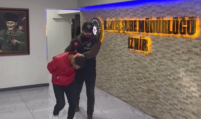 İzmir'de 5 Motosiklet Çalan Hırsız Yakalandı