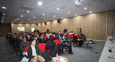Kars-Iğdır-Aralık-Dilucu Demiryolu Projesi İçin Iğdır'da Halka Bilgilendirme Toplantısı Düzenlendi