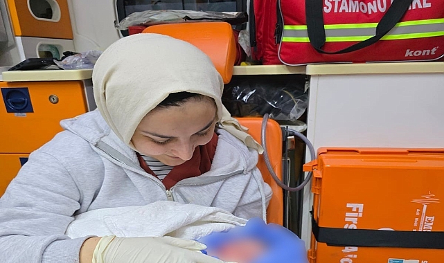 Kastamonu'da Ambulans İçinde Hayat Bebekleri: Anne ve Bebek Sağlıklı!