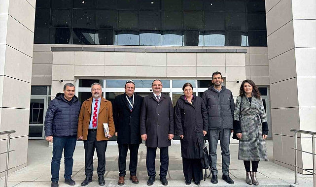 Köklü iki üniversite arasında akademik iş birliği görüşmesi