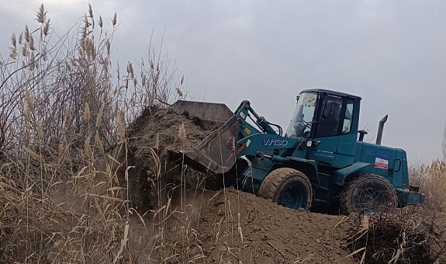 Kuzugüden Köyünde Kanal Temizliği Çalışmaları Tam Gaz Devam Ediyor!