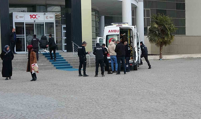 Malatya'da Dehşet Veren Saldırı: Genç, Bıçaklı Saldırganlardan Kaçarak Belediyeye Sığındı