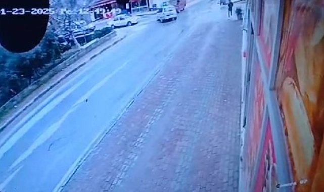 Manavgat'ta Kaza: Sürücü Olay Yerini Terk Etti, Ağır Ceza Yedi