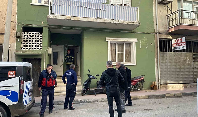 Manisa'da Bir Adam Evinde Ölü Bulundu: Ölüm Sebebi Araştırılıyor
