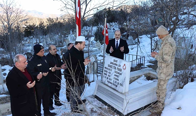 Oltu Kaymakamı Çelik'ten Şehitlere Vefa Ziyareti