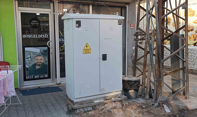 Reyhanlı'da Elektrik Trafosu Patladı: Vatandaşlar Korku Yaşadı