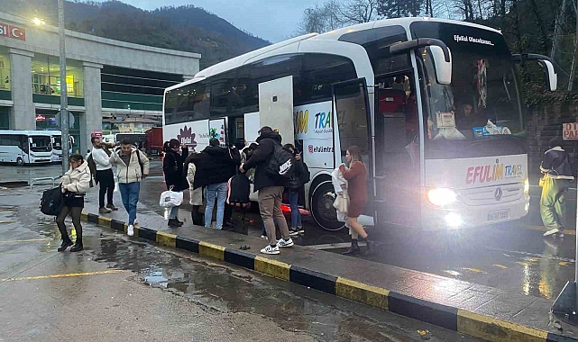 Sarp Sınır Kapısı'nda yılbaşı yoğunluğu