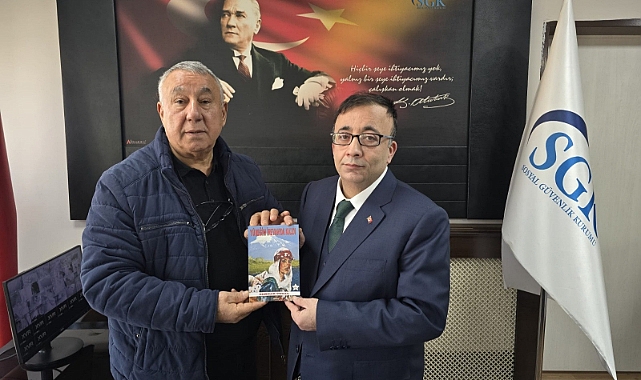 Serdar Ünsal "Yüreğim İrevan'da Kaldı" Romanını Hediye Etti