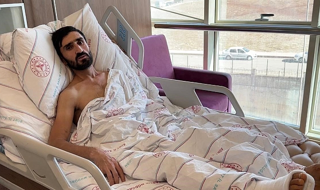 Siirt'te 8'inci kattan düşen işçi hayata tutundu