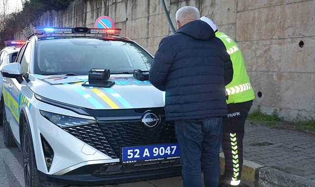 Ünye'de Dolmuş Denetimi: Ayakta Yolcu Taşıyanlara Ceza