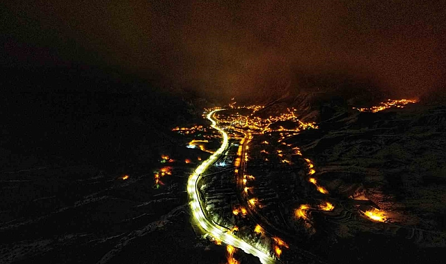 Uzundere'ye Işık Tutuldu: Erzurum-Artvin Karayolu LED Işıklarla Aydınlandı