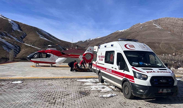 Van'da Hamile Kadın Ambulans Helikopterle Yaşam Mücadelesine Taşındı