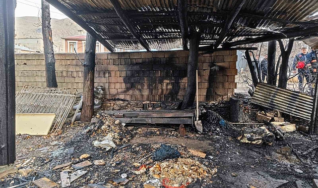 Van'da korkutan yangın