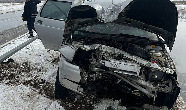 Van'da Trafik Kazası: 4 Kişi Hafif Yaralandı