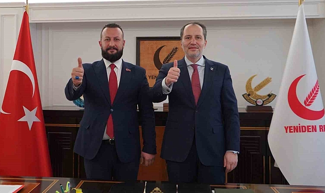 Yeniden Refah Partisi MKYK üyesi Sadık Çat'tan teşekkür