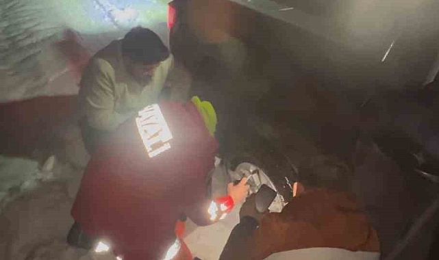 Adapazarı'nda Polis Memurundan Kanlı Saldırı: Kayınpederini Öldürdü, Bacanağını Yaraladı