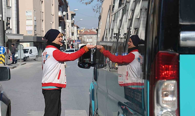 Afyonkarahisar'da Uyuşturucu Operasyonu: 35 Gözaltı, Uyuşturucu Madde Koltuk Altından Çıktı