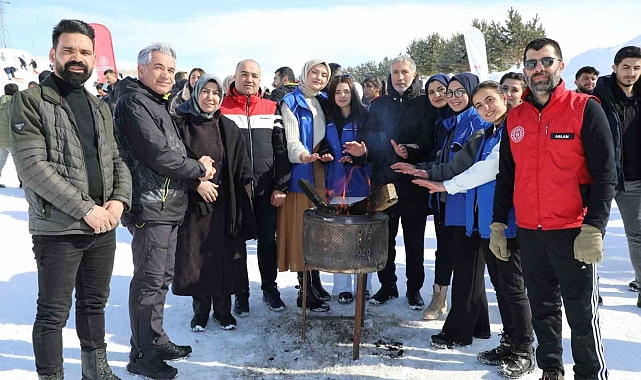 Ağrı'da Gençlik Spor Festivali Coşkuyla Kutlandı