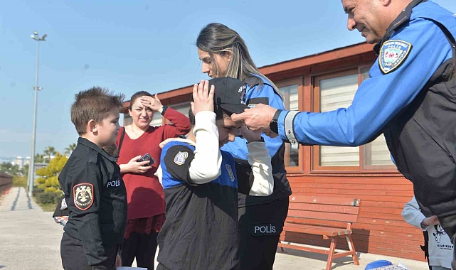 Atlı polis olmayı hayal eden Poyraz'ın çizdiği resim gerçeğe dönüştü