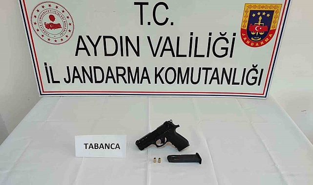 Aydın'da Faturasız Kurusıkı Tabanca Ele Geçirildi