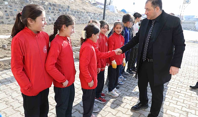 Balıksu Köyü'nün Başarılı Sporcularına İl Müdüründen Destek
