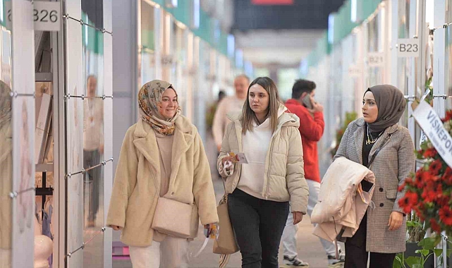 Bebek ve çocuk giyim sektörü Junioshow'da buluştu