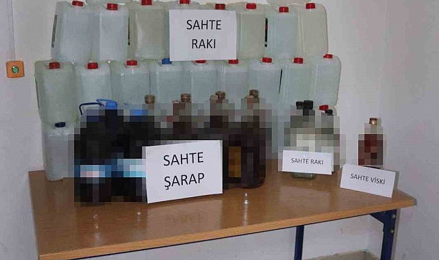 Biga'da Sahte İçki Operasyonu: 240 Litre Sahte İçki Ele Geçirildi