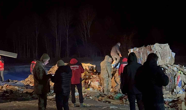Bitlis'te Kaçak Göçmen Faciası: Tır Dorsesinde 1 Ölü, 4 Yaralı