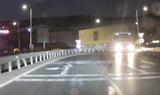Bursa'da Ters Şeride Giren Tır Faciaya Neden Olacaktı