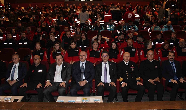 Çanakkale AFAD İl Müdürü Artun: "Afet coğrafyasıyız, bunlarla beraber yaşamayı öğrenmeliyiz"
