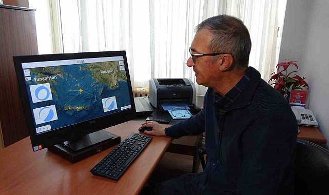 Çanakkale Onsekiz Mart Üniversitesi (ÇOMÜ) Jeoloji Mühendisliği Bölüm Başkanı Prof. Dr. Süha Özden'den Santorini Adası Deprem Fırtınası Hakkında Açıklamalar