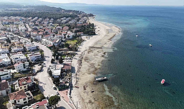 Çanakkale'de Gelgit Olayı: Deniz Çekildi, Tekneler Karaya Oturdu
