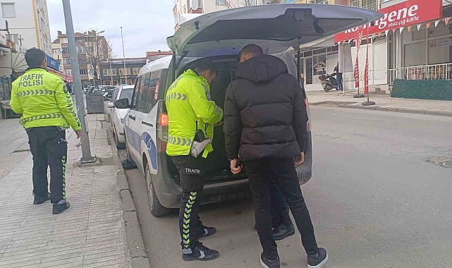 Çorum'da Polisten Kaçan Şahıs Yakalandı: Üzerinden Ruhsatsız Tabanca Çıktı