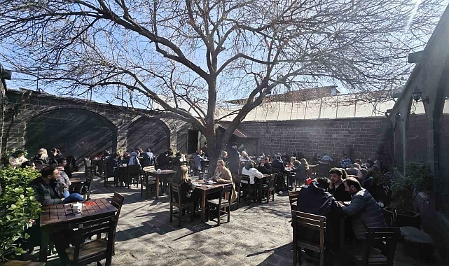 Diyarbakır'ın Tarihi Hanları Yapay Zeka ile Yeniden Canlandı