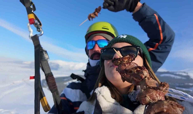 Erzurum'da Gökyüzünde Cağ Kebabı Keyfi