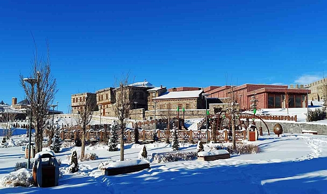 Erzurum'da Kar Yağışı ve Soğuk Hava Uyarısı
