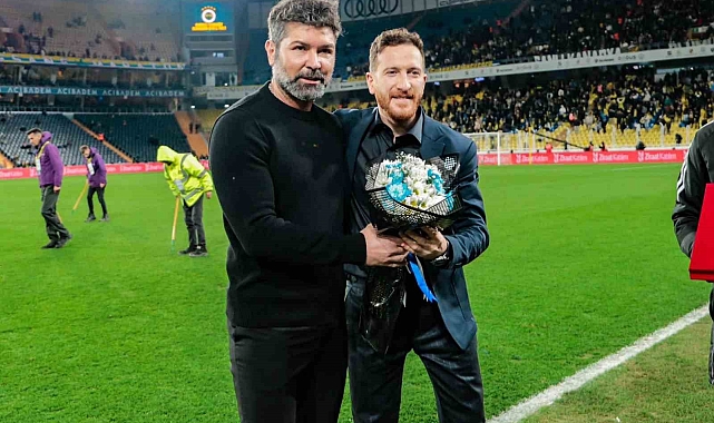Erzurumspor'da Hakan Kutlu'ya Üçüncü Yıl Plaketi